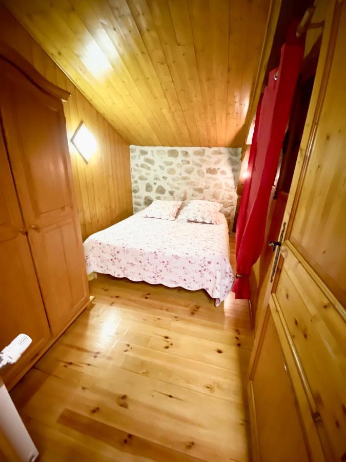 Gite De Groupe 160M2, 15P, Salle De Reception, Jardin, Terrasse Mazan-l'Abbaye Екстериор снимка