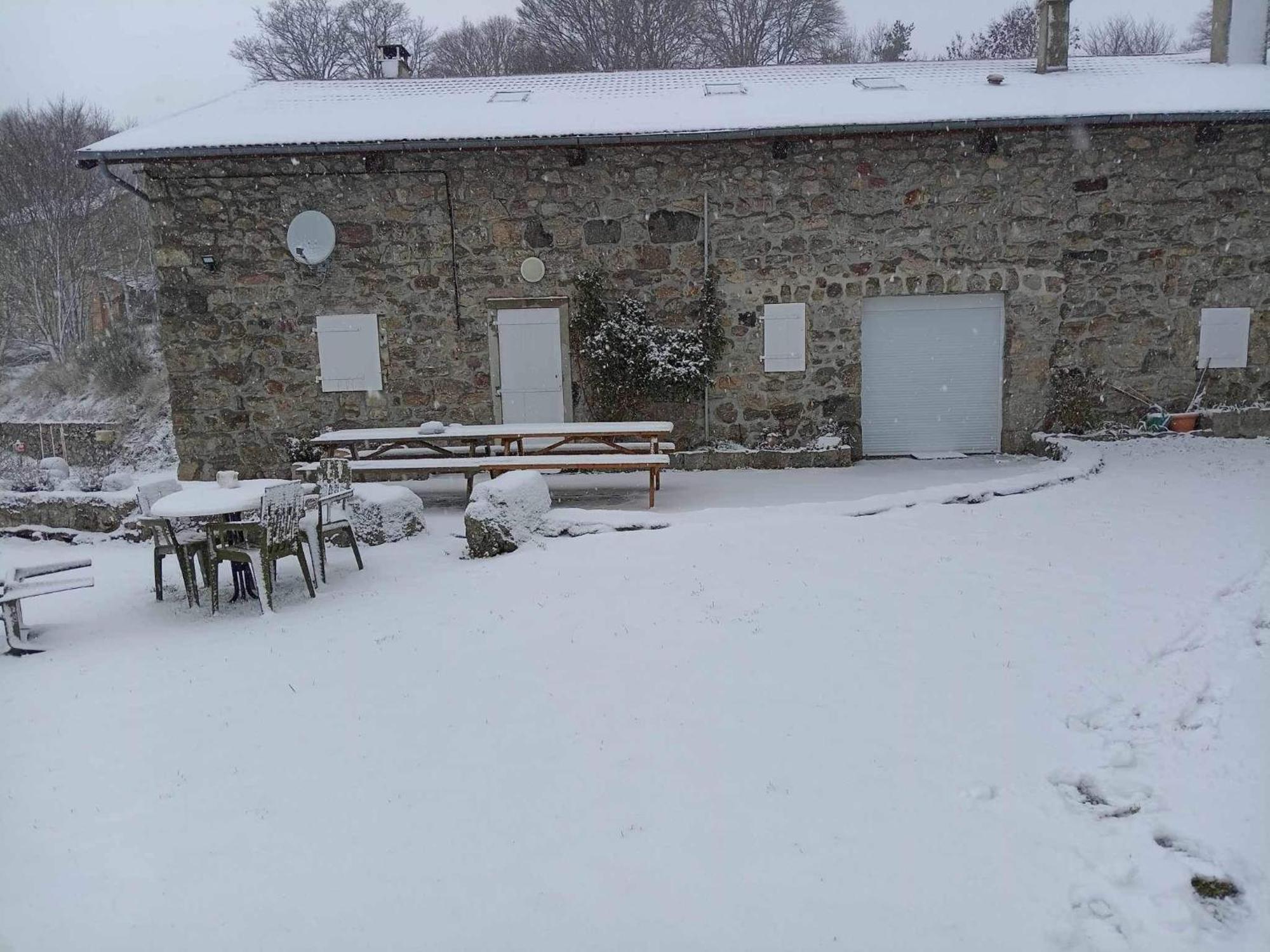Gite De Groupe 160M2, 15P, Salle De Reception, Jardin, Terrasse Mazan-l'Abbaye Екстериор снимка